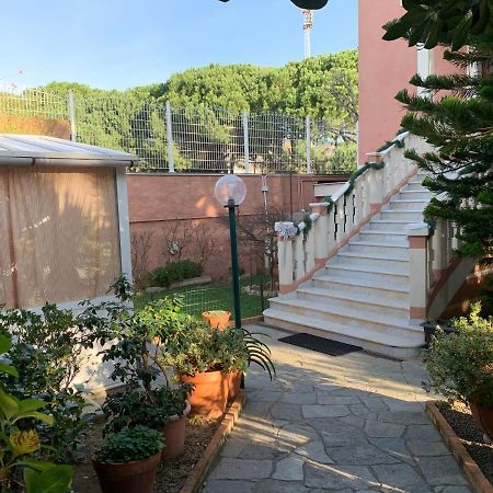 Resort Dependance Di Villa Rosa Maria Savona Eksteriør bilde